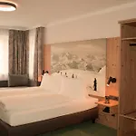 Samson Hotel