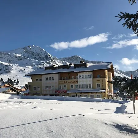 Hotel Samson 4*
